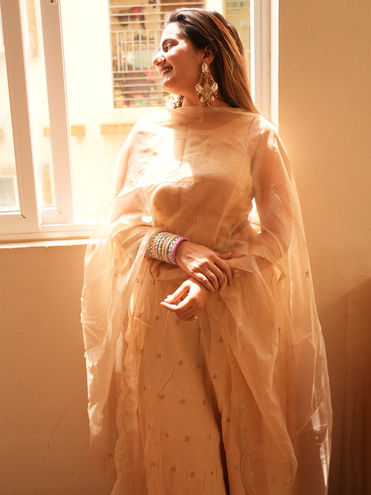 Beautiful Ivory Lelenga Set With Dupatta