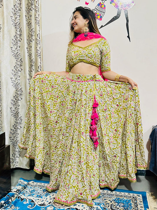 Beautiful Mehendi Green & Rani Color Lehenga Set wtih Dupatta